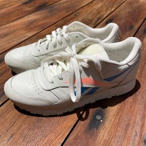 Women’s Leather Rebook Classics